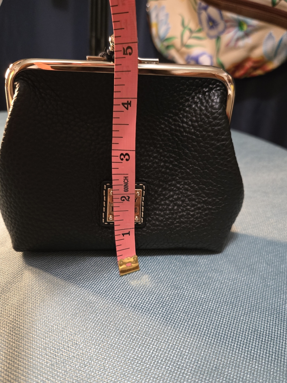 NWT Dooney & Bourke Black Pebbled Leather Kiss-Lock Coin Purse - Picture 5 of 8